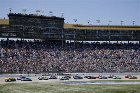 Race teams ask NASCAR for ‘meaningful’ talks as their business model dispute skids toward summer